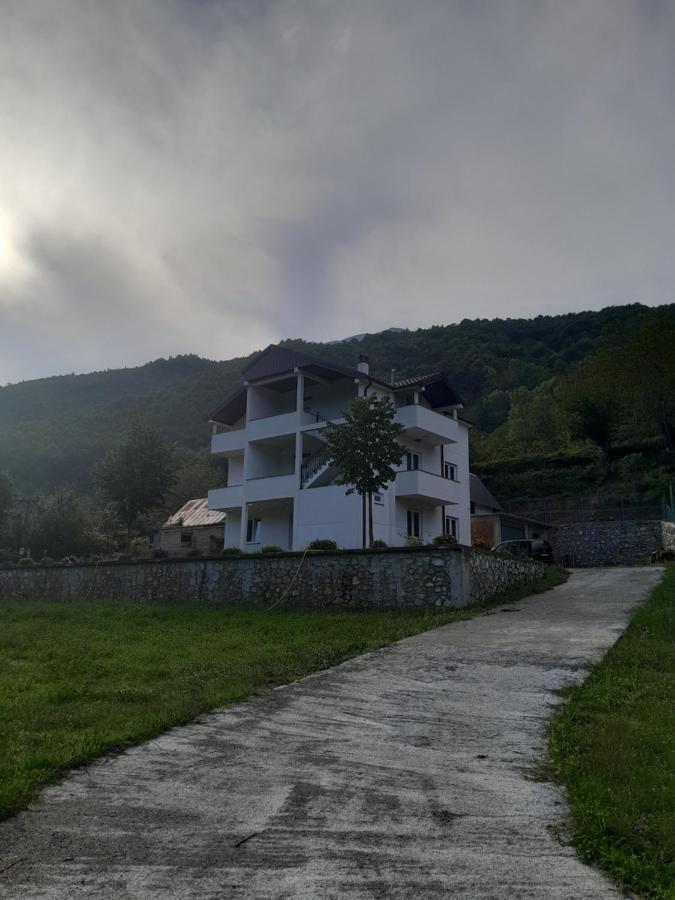 Guest House Florini 2023 Fierze Dış mekan fotoğraf